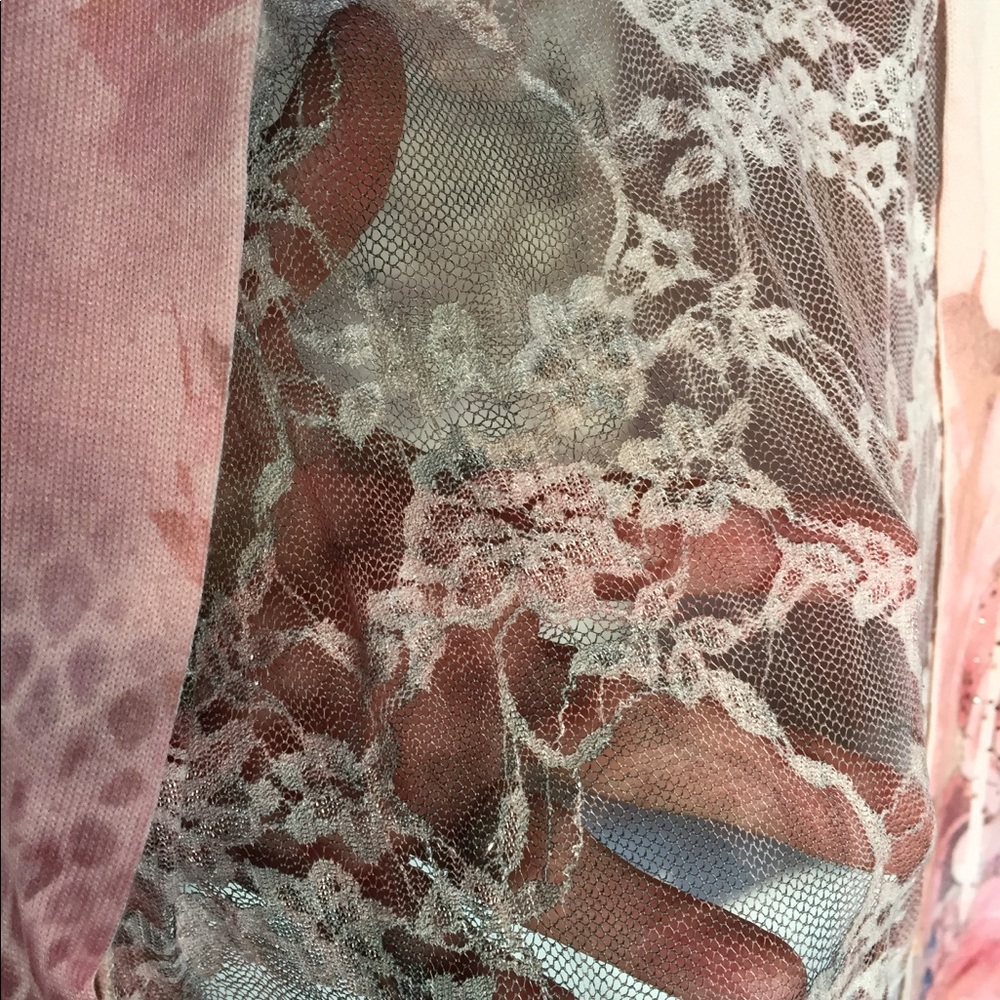 Open cardigan with a lace back